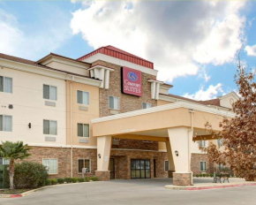 Гостиница Comfort Suites Bastrop  Бастроп